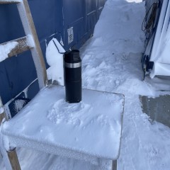 Термокружка STANLEY CLASSIC TRIGGER ACTION ONE HAND 2.0 0,47L 10-06439-033 синий